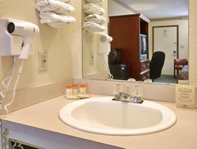 Days Inn Norman Room photo